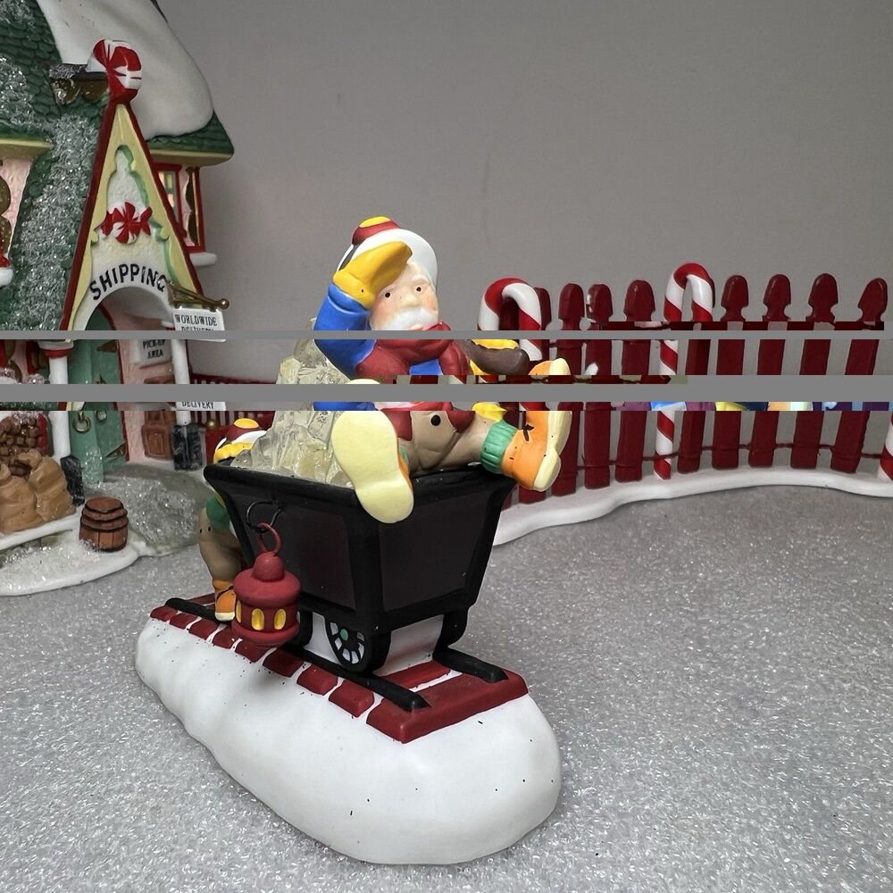 Dept 56 North Pole Series Sweet Rock Candy Co. 56725 Xmas Lighted Village W Figu - Picture 13 of 15